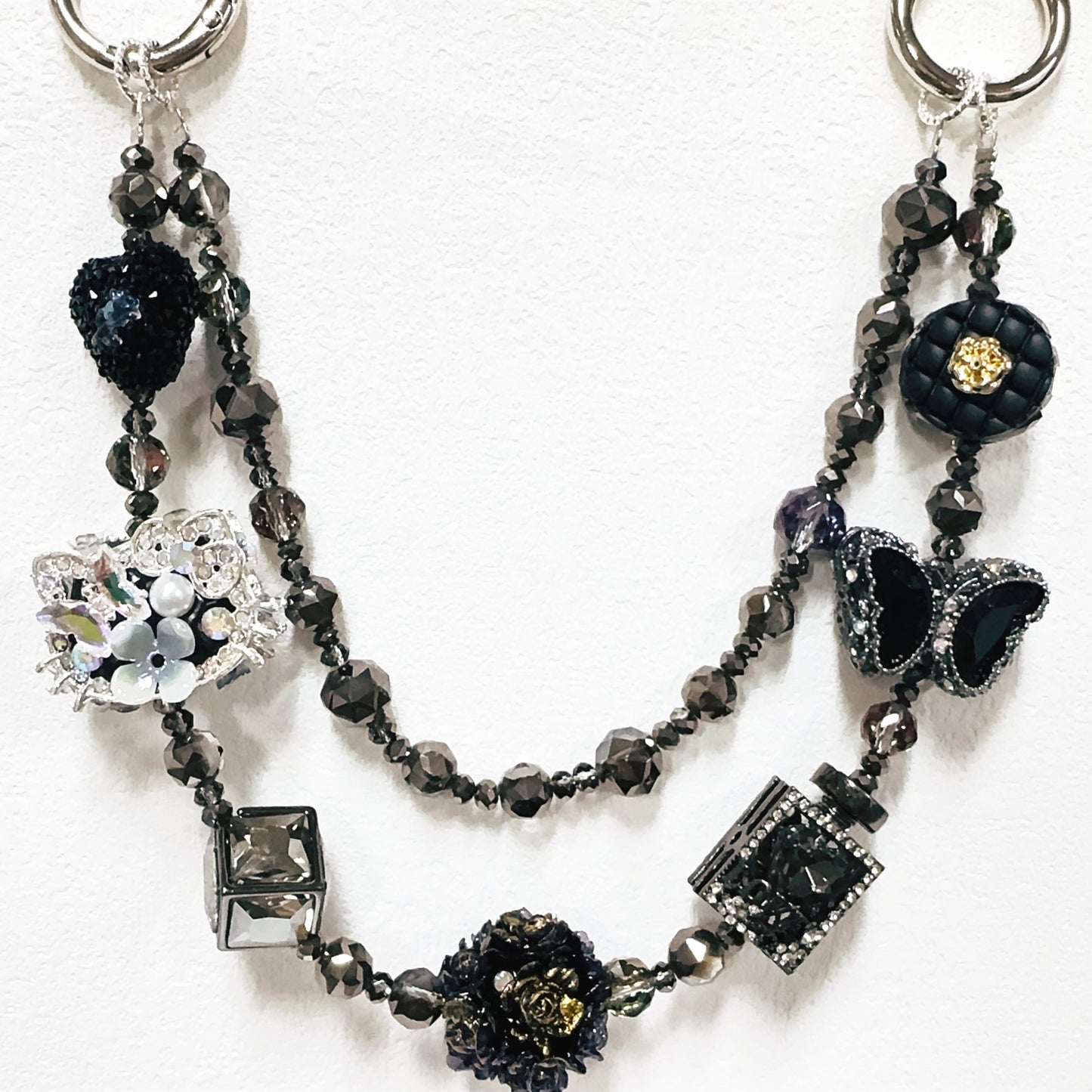 ✨Retro Minimalist Key Phone Bead Hanging Chain Bag Lanyard Charm🌸